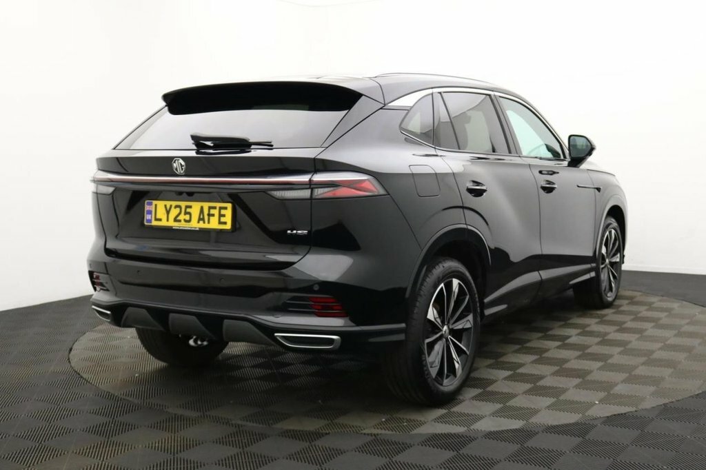 MG HS 1.5L Trophy Black #4