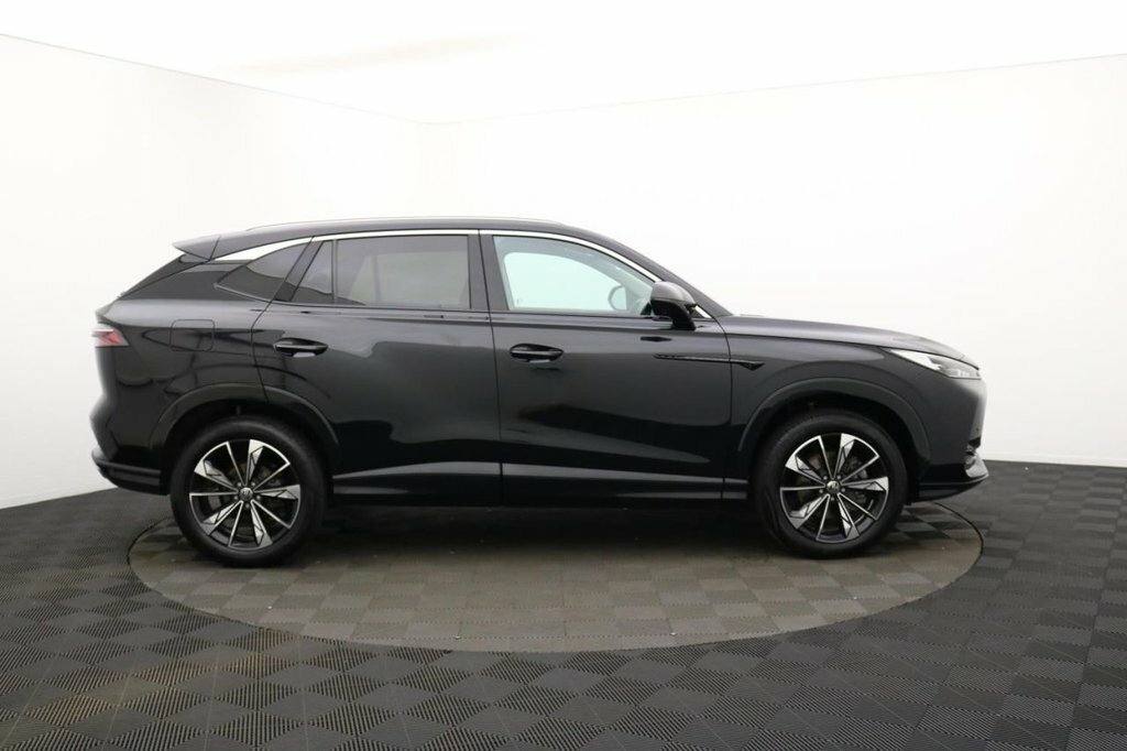 MG HS 1.5L Trophy Black #2