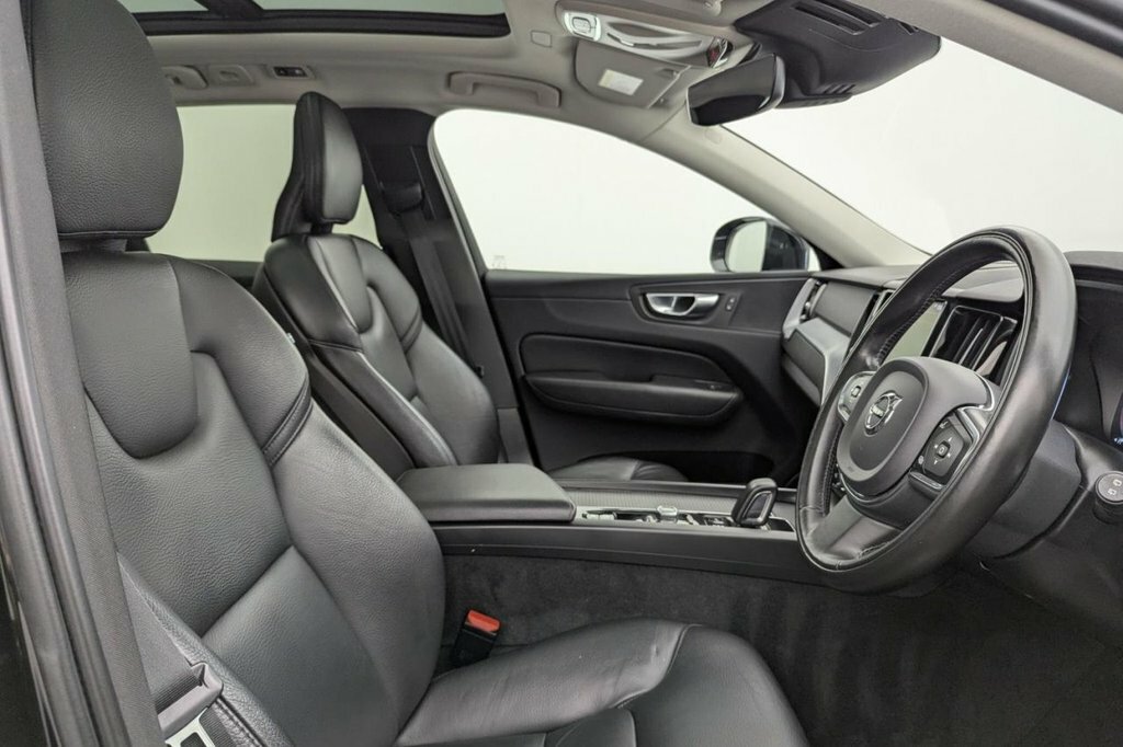 Volvo XC60 2L Inscription Expression Black #3