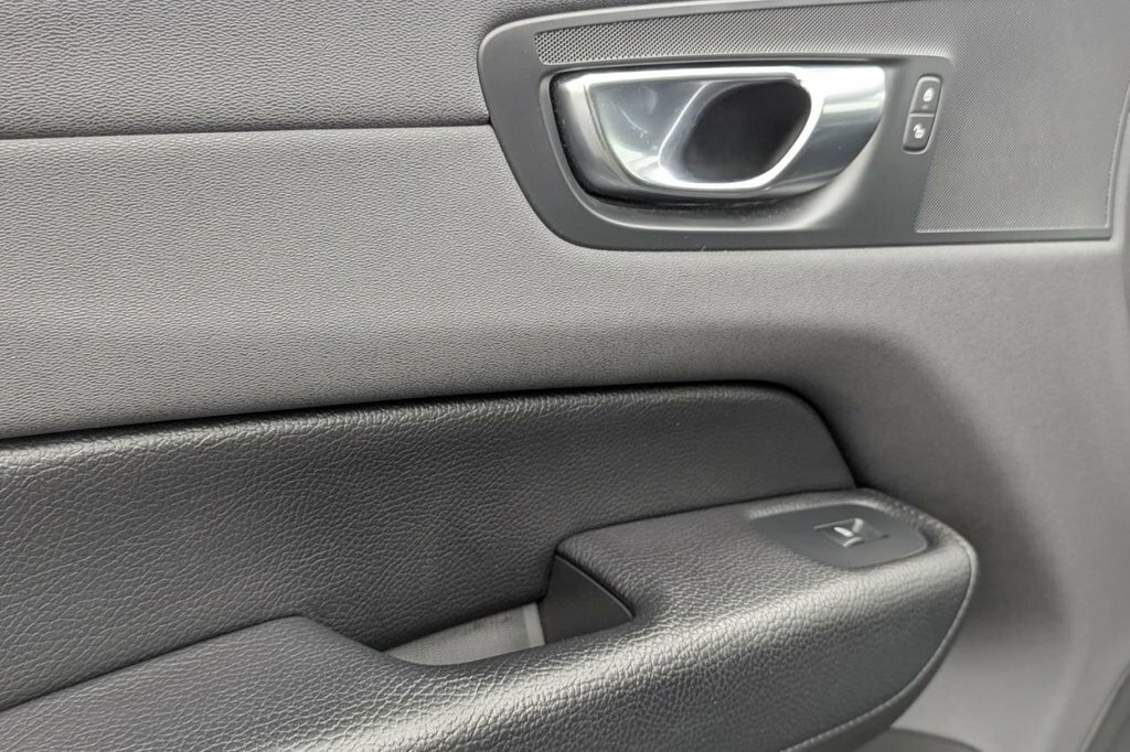 Volvo XC60 2021 70 2.0 #31