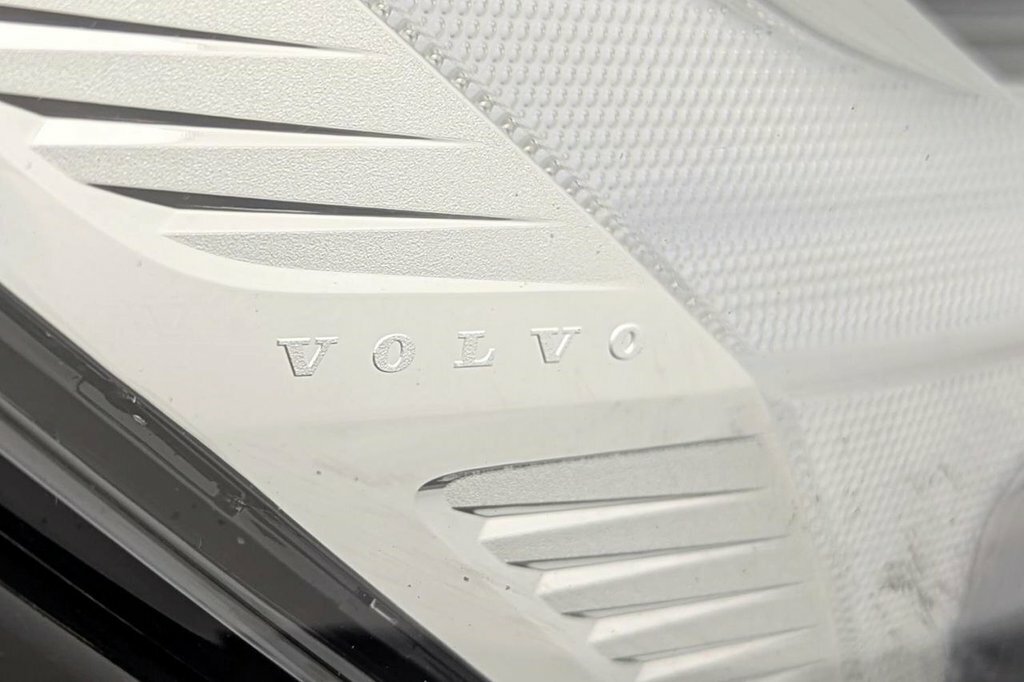 Volvo XC60 2021 70 2.0 #40
