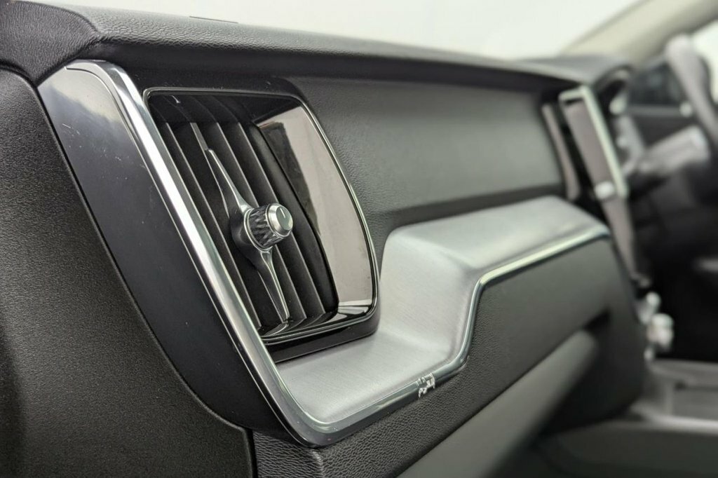 Volvo XC60 2021 70 2.0 #23