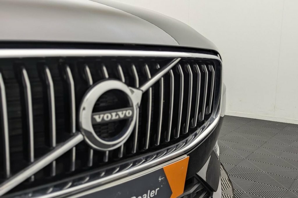 Volvo XC60 2021 70 2.0 #42