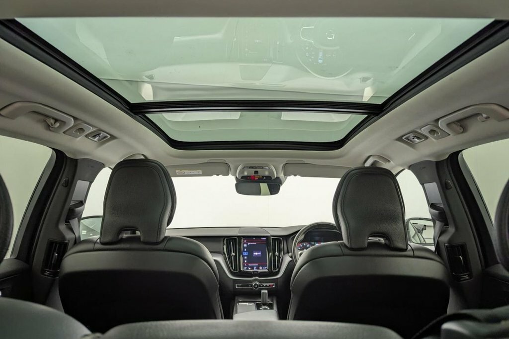 Volvo XC60 2021 70 2.0 #11