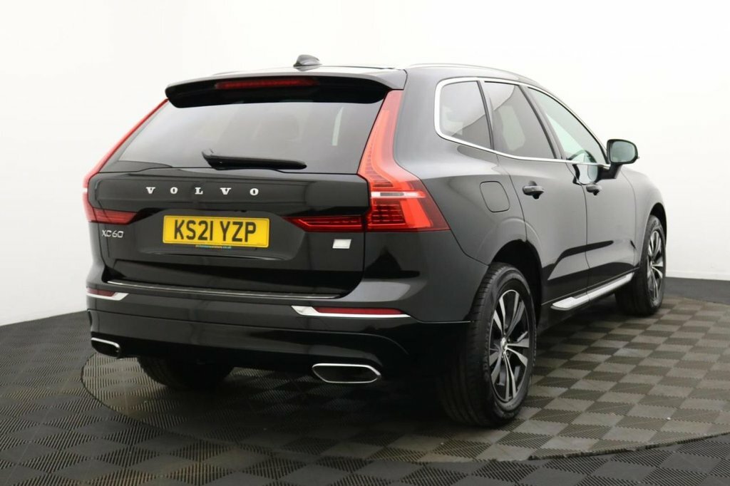 Volvo XC60 2L Inscription Expression Black #4