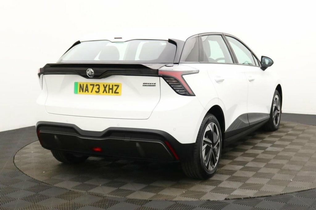 MG MG4 Hatchback White #4