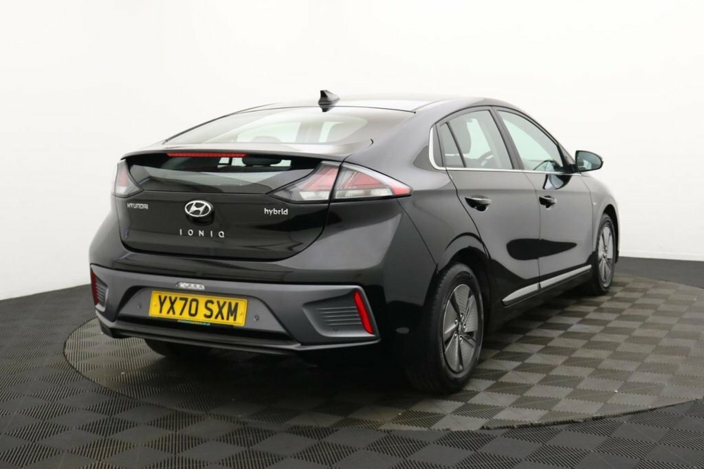 Hyundai Ioniq 1.6L Premium Black #4