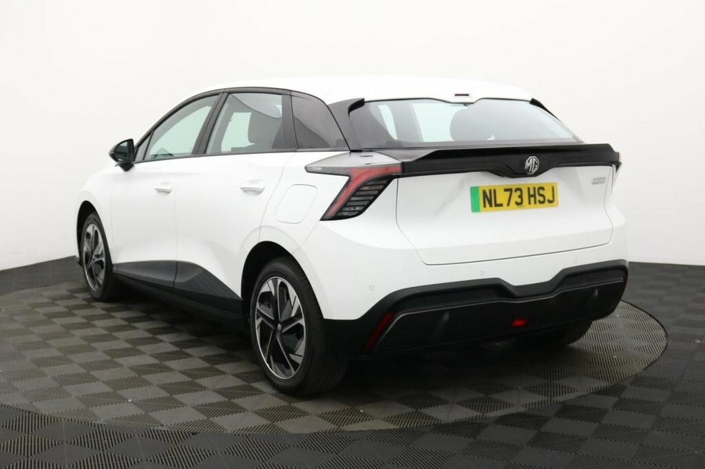 MG MG4 Hatchback White #6