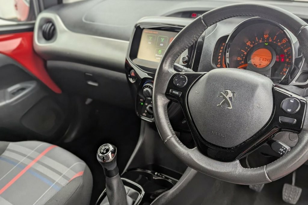 Peugeot 108 1.0 Active Top 68 Bhp Red #31