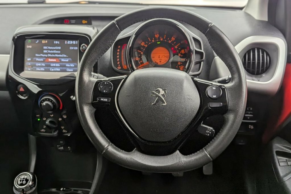 Peugeot 108 1.0 Active Top 68 Bhp Red #28