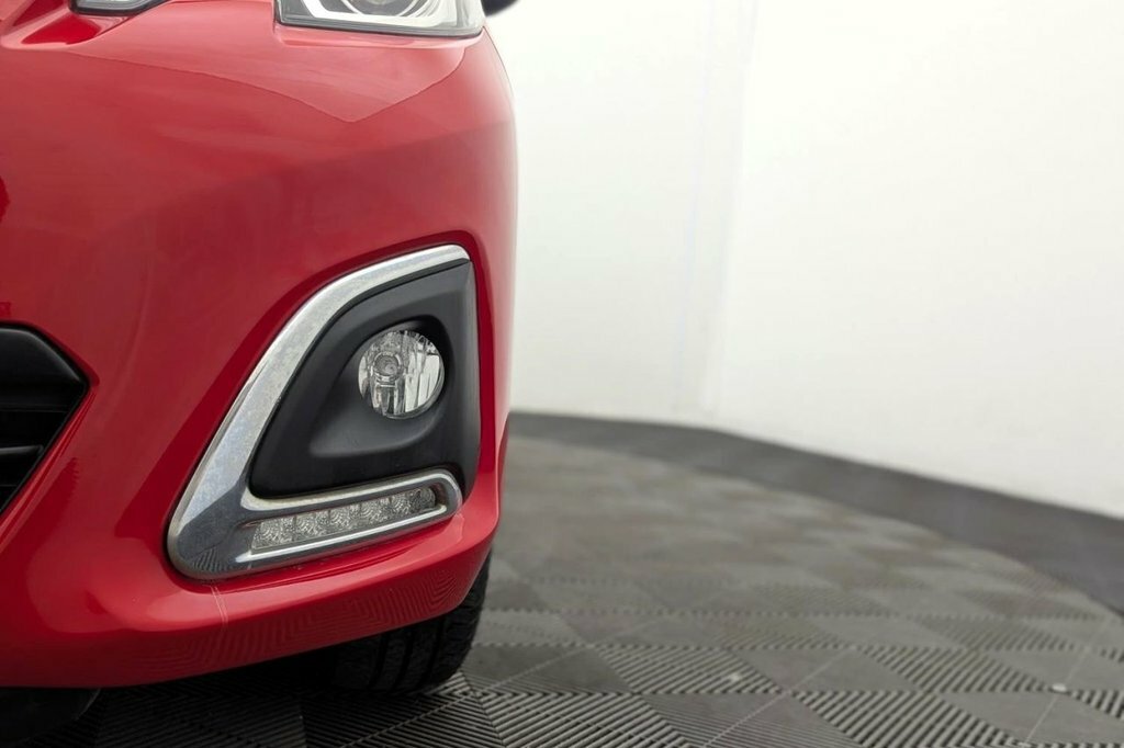 Peugeot 108 1.0 Active Top 68 Bhp Red #33