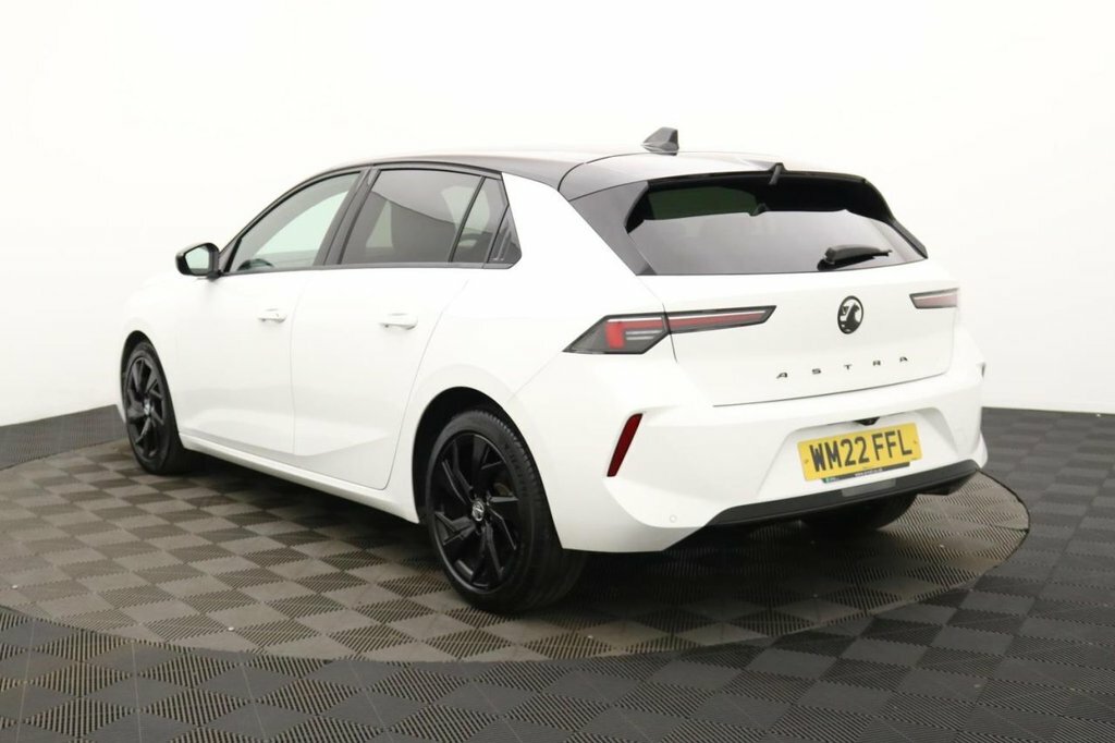 Vauxhall Astra 1.2L Gs Line White #6