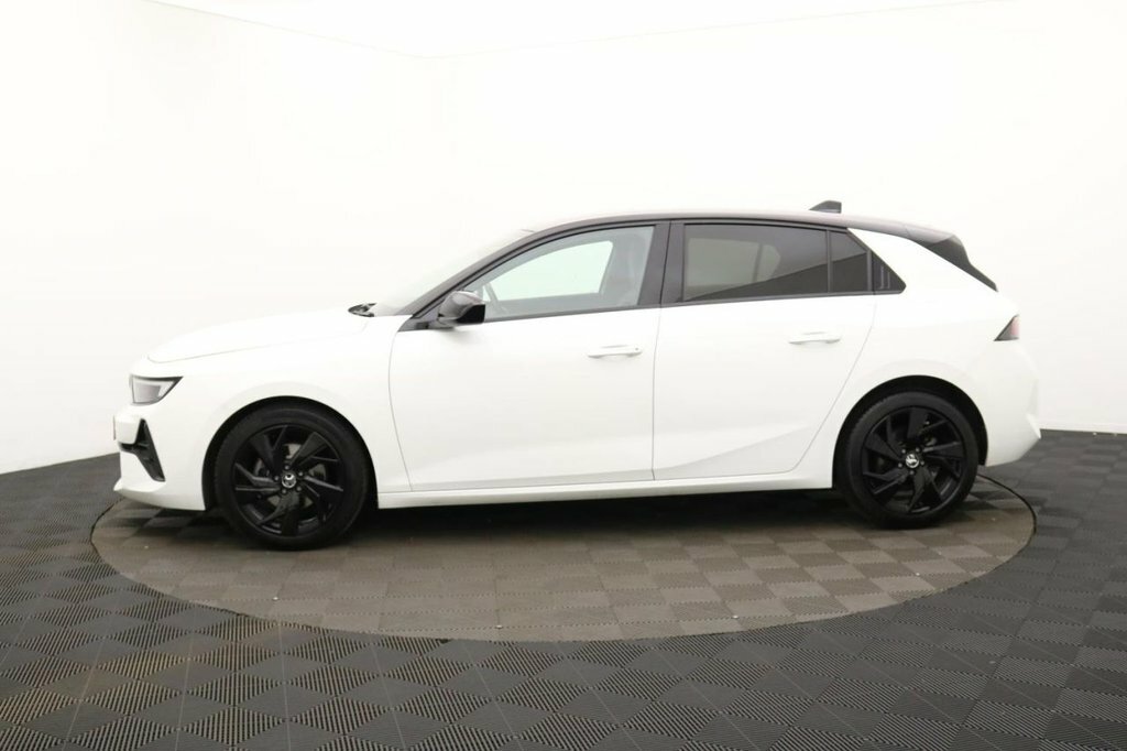 Vauxhall Astra 1.2 Turbo 145 Griffin Edition White #7