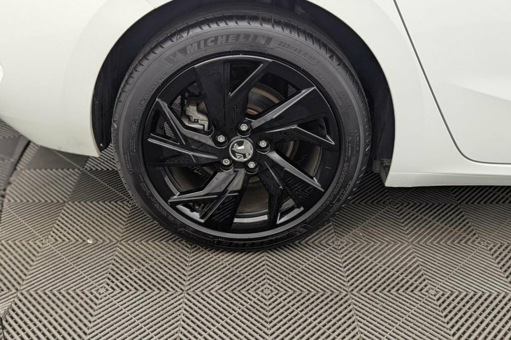 Vauxhall Astra 1.2 Turbo 145 Griffin Edition White #49
