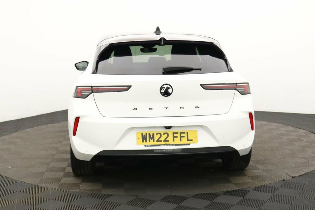 Vauxhall Astra 1.2L Gs Line White #5