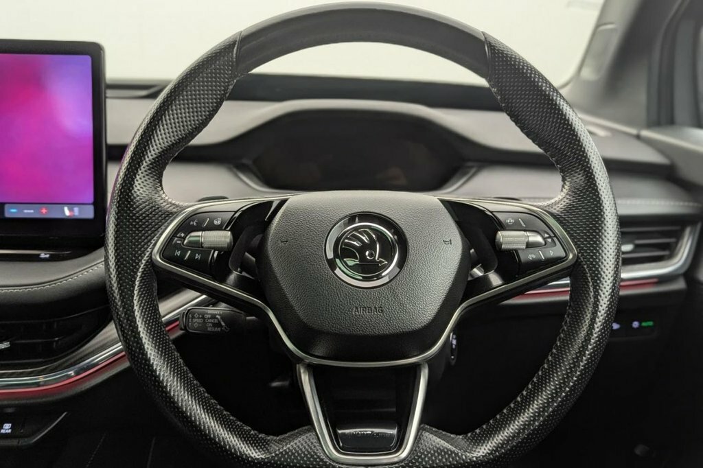 Skoda ENYAQ E 286Ps 85 Edition Red #26