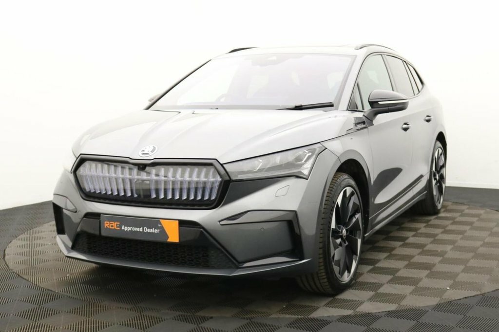 Skoda ENYAQ E 286Ps 85 Edition Red #8