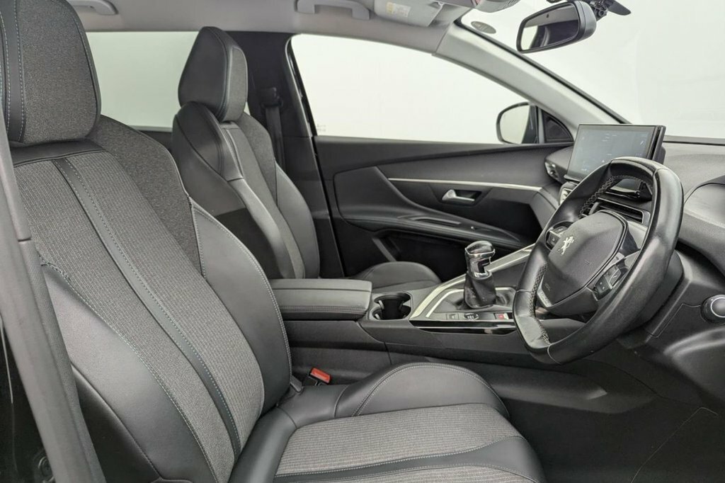 Peugeot 5008 1.5L Allure Black #3