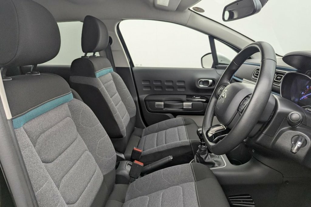 Citroen C3 1.2L Shine Plus Black #3
