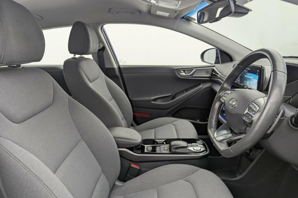 Hyundai Ioniq Hatchback Blue #3