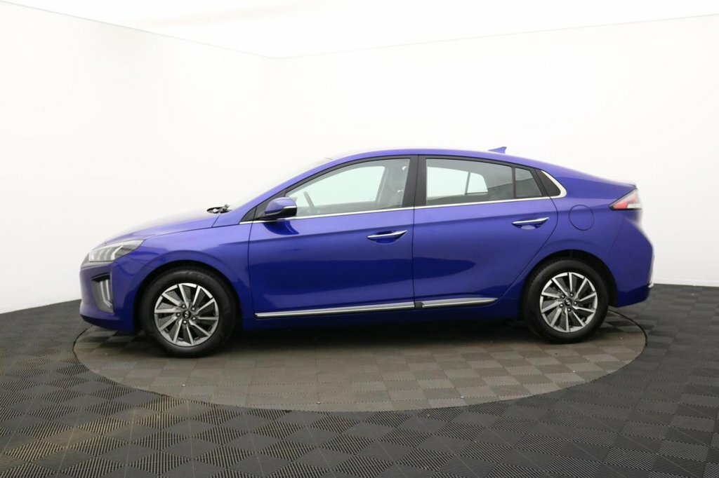Hyundai Ioniq Hatchback Blue #7