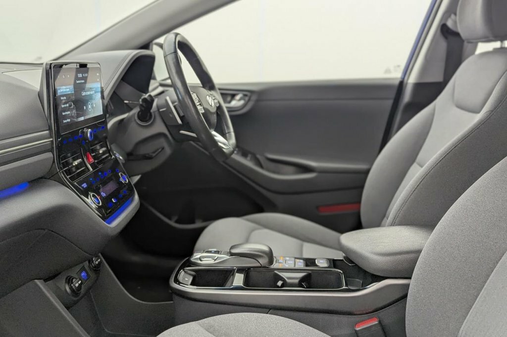 Hyundai Ioniq Hatchback Blue #20