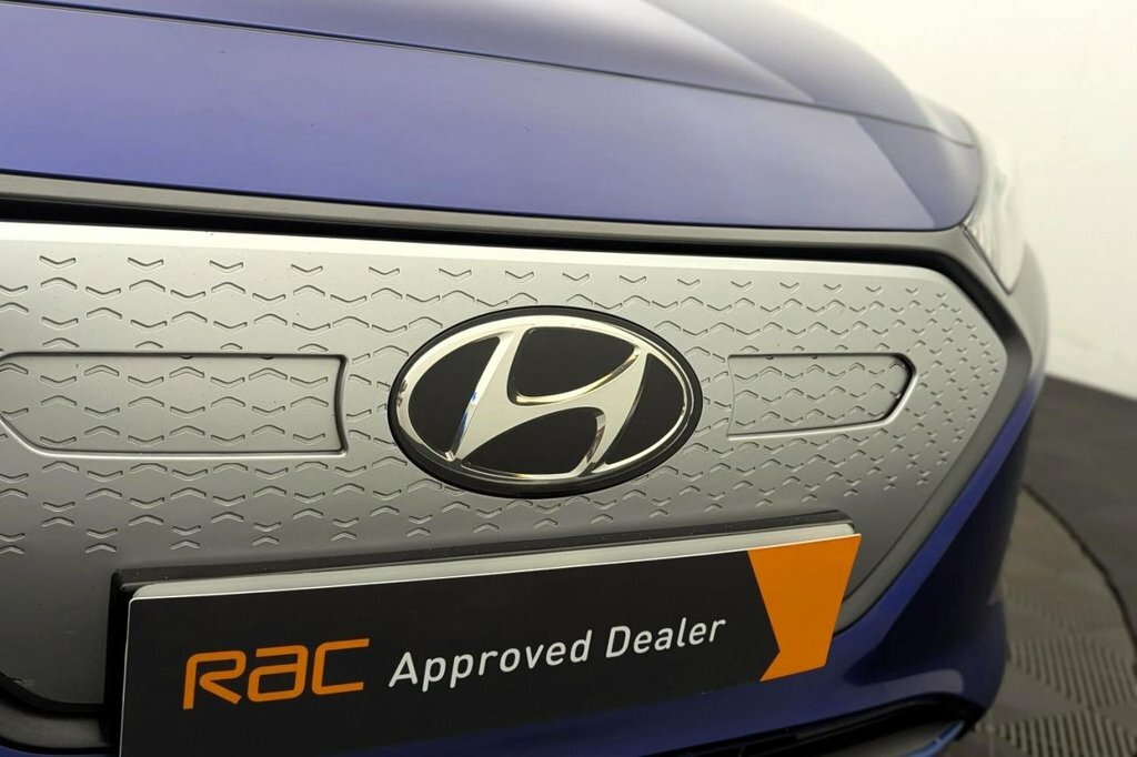 Hyundai Ioniq Hatchback Blue #48