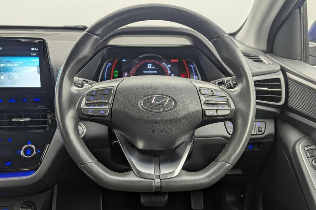 Hyundai Ioniq Hatchback Blue #32