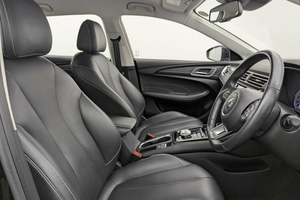 MG MG5 Estate Black #3