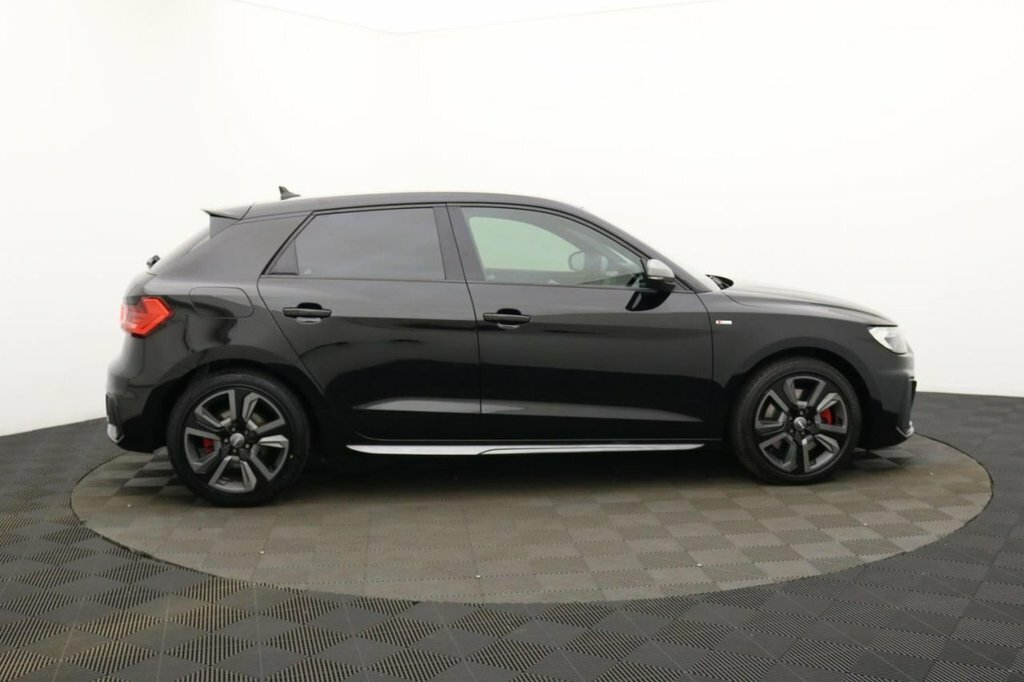 Audi A1 2L S Line Competition Black #2
