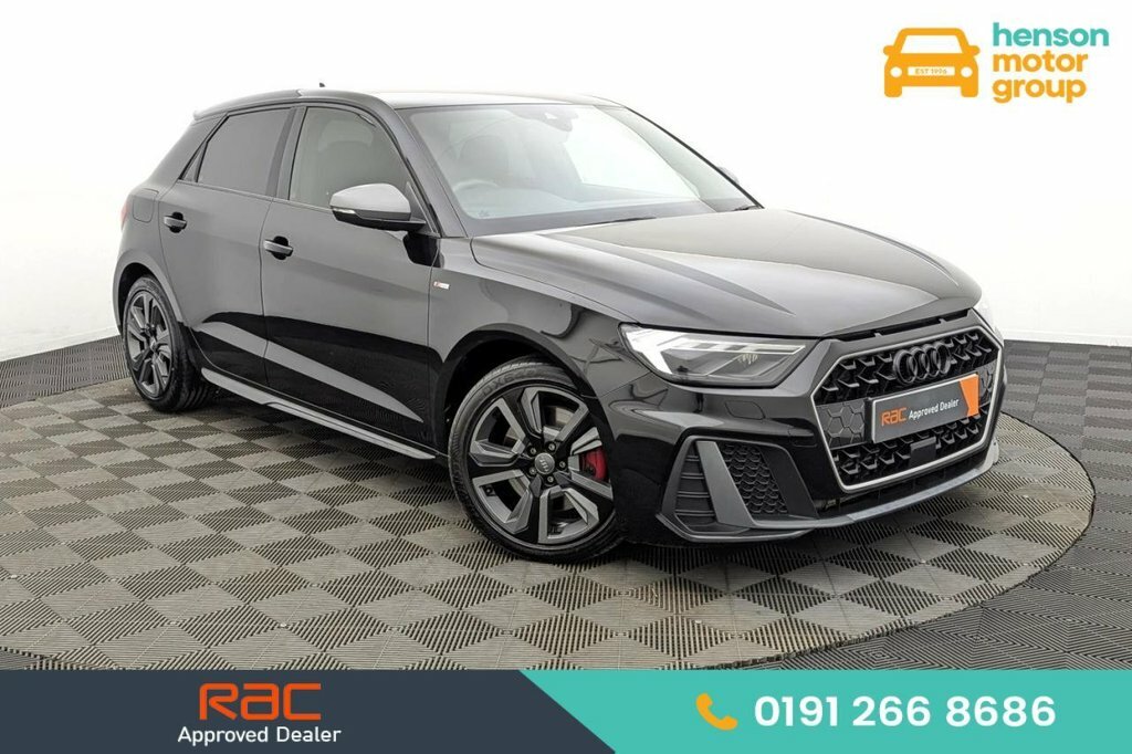 Audi A1 2L S Line Competition Black