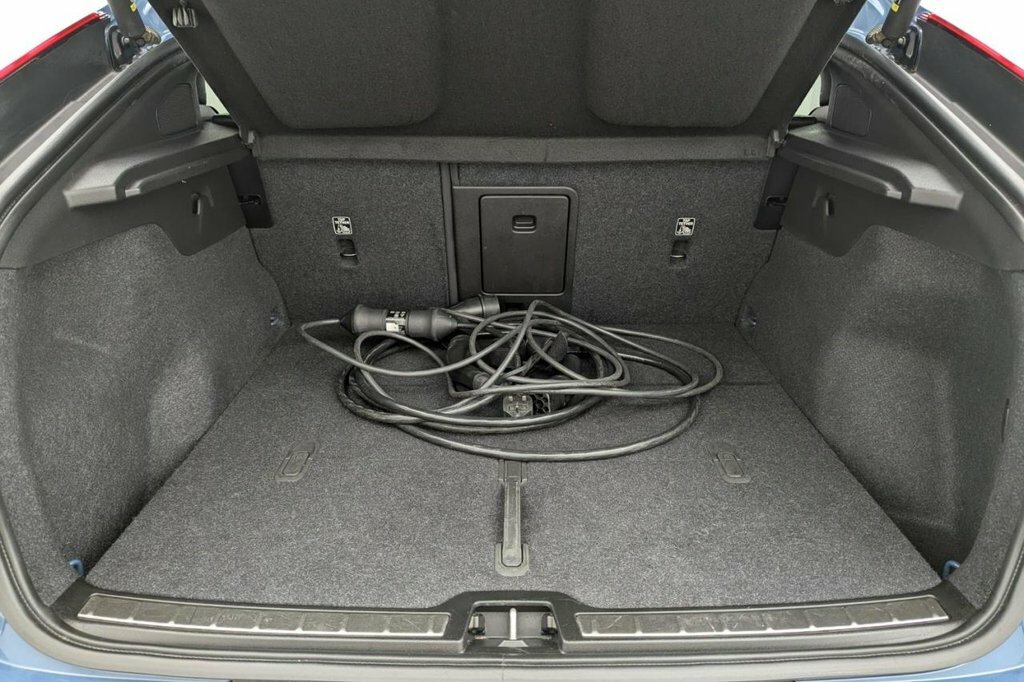 Volvo C40 Recharge Plus, Twin Motor, Red #17