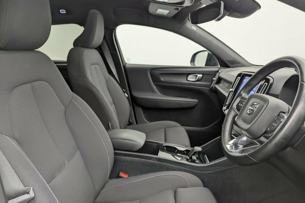 Volvo C40 Suv Blue #3