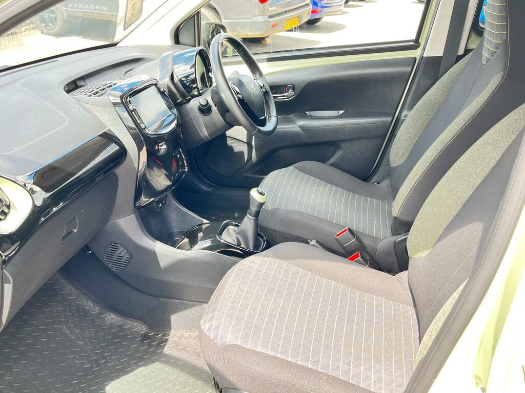 Peugeot 108 1.0L Allure 72 Bhp Red #16