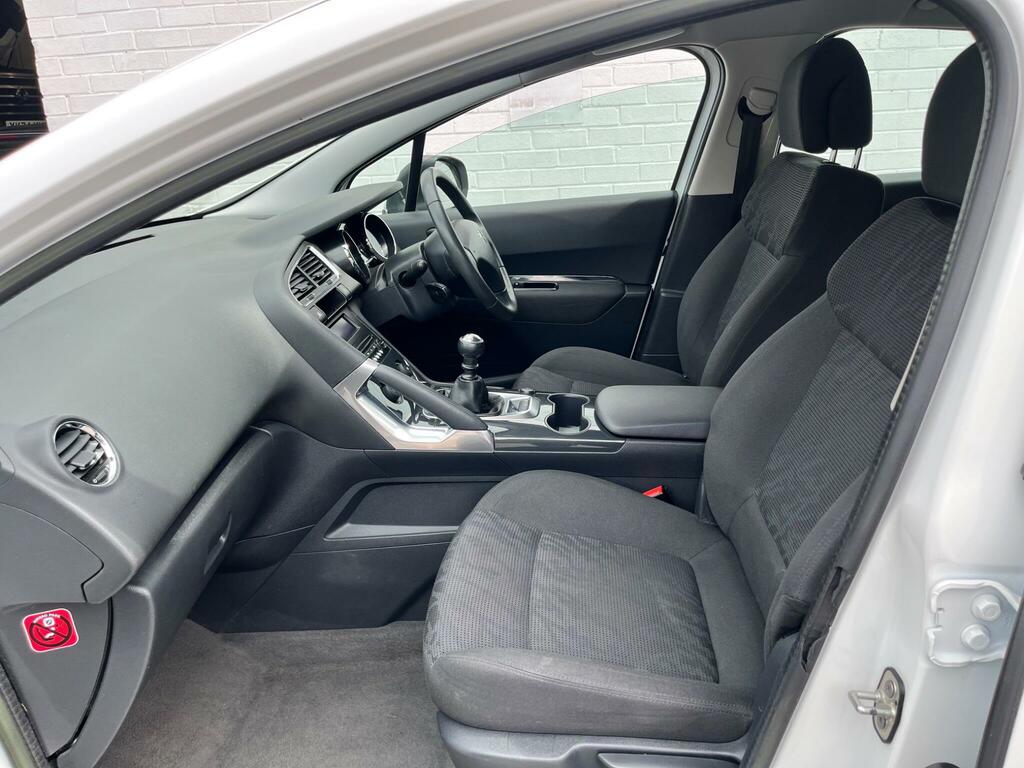 Peugeot 3008 Suv 1.6 White #8