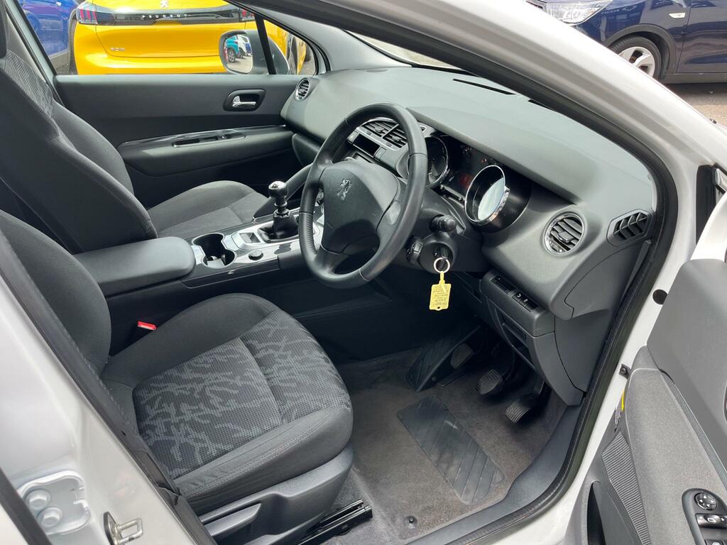 Peugeot 3008 Suv 1.6 White #14