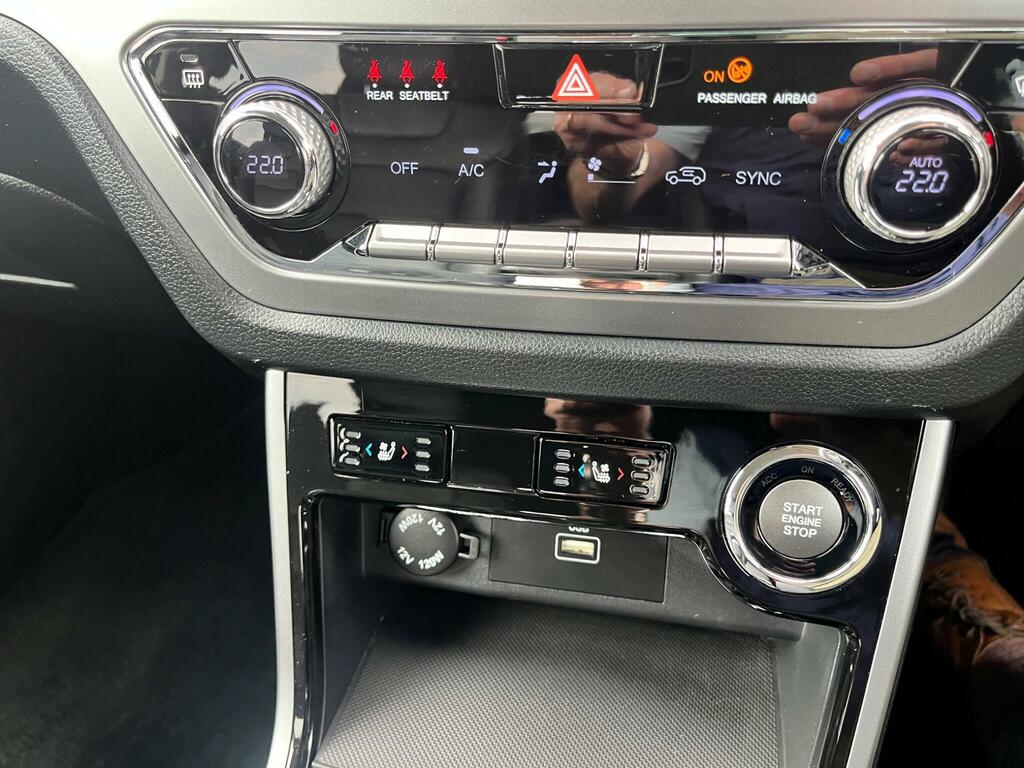 SsangYong Korando Ventura Red #23