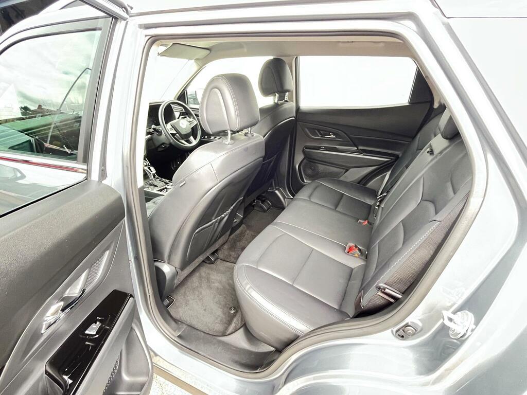 SsangYong Korando Ventura Red #8