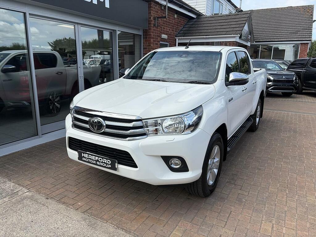Toyota HILUX 2.4 D-4d Icon Pickup Double Cab CV69BAU White #2