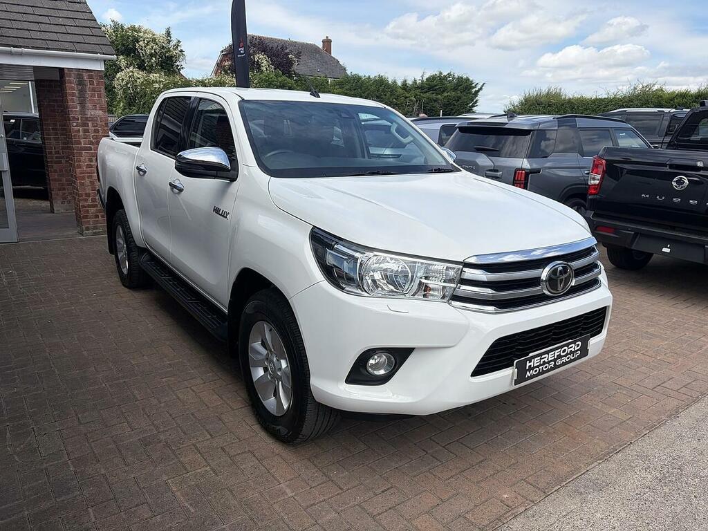 Toyota HILUX 2.4 D-4d Icon Pickup Double Cab CV69BAU White #4