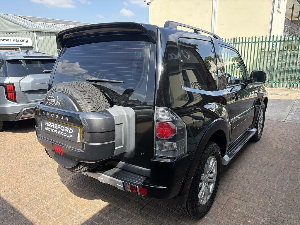 Mitsubishi Shogun 3.2 Di-dc Sg2 Suv 4Wd L1 207 G Black #4