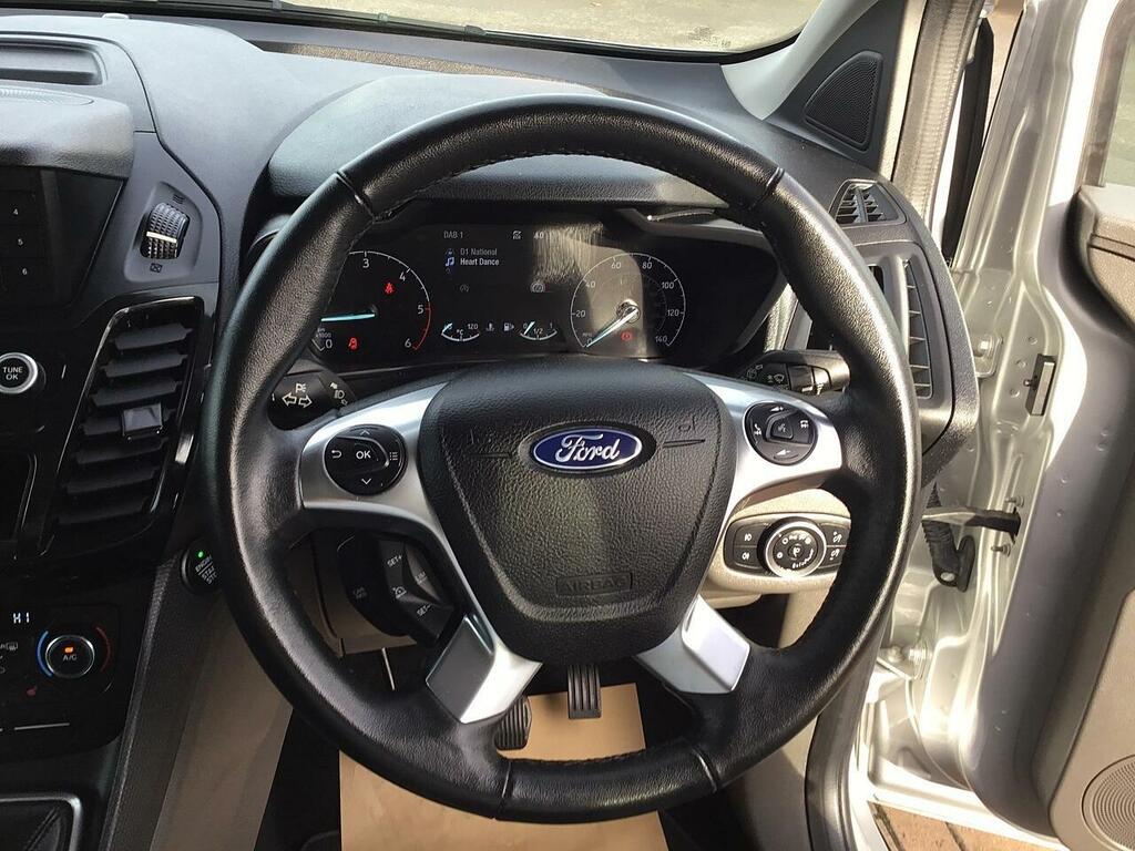 Ford Grand Tourneo Connect 1.5L Titanium Green #20
