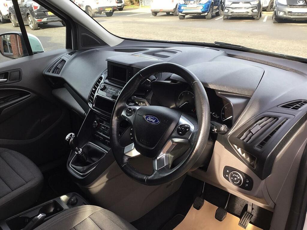 Ford Grand Tourneo Connect 1.5L Titanium Green #19