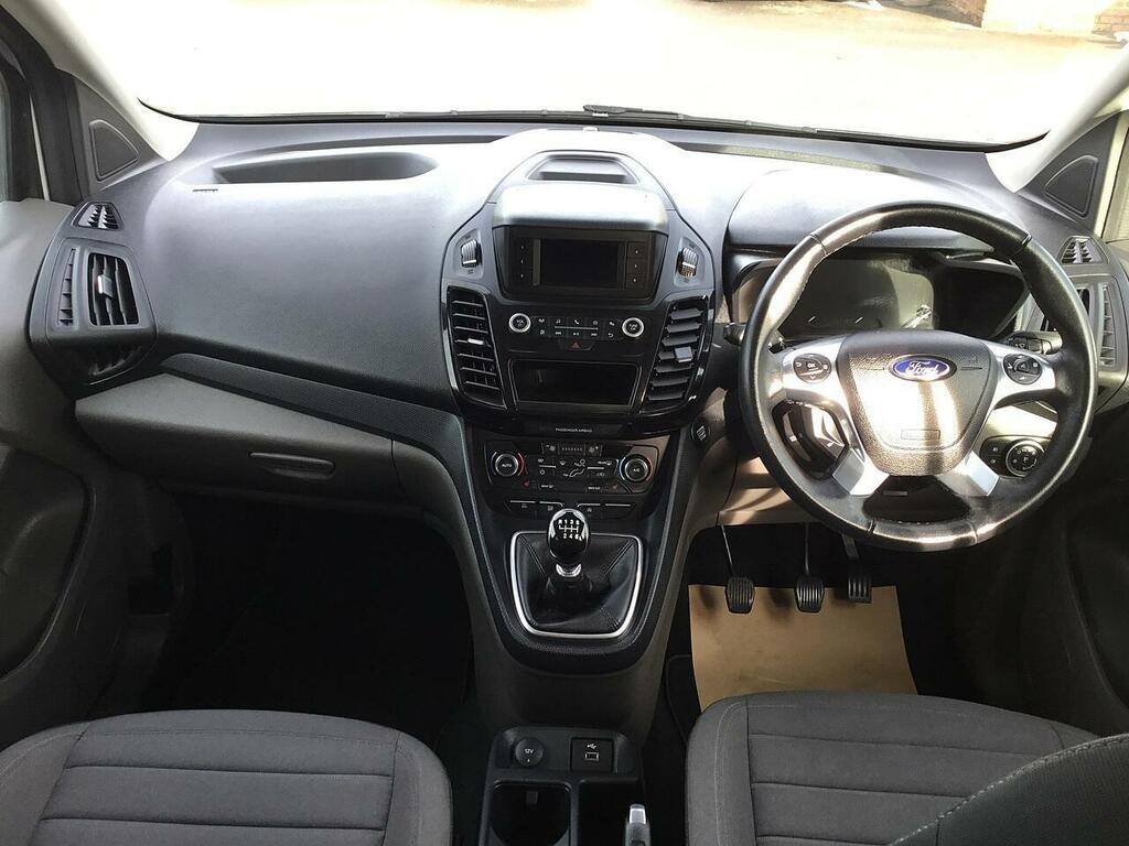 Ford Grand Tourneo Connect 1.5L Titanium Green #17