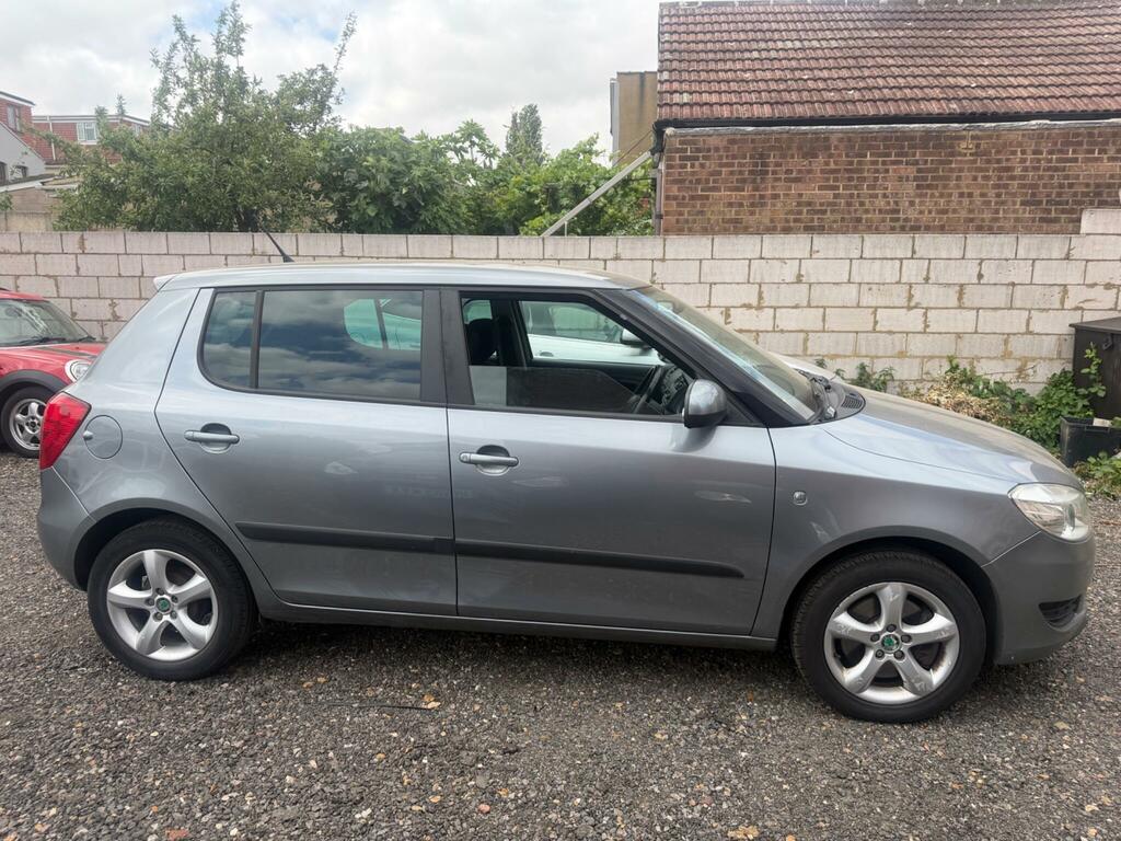 Skoda Fabia 1.2 Tsi Se Plus Euro 5 Grey #5