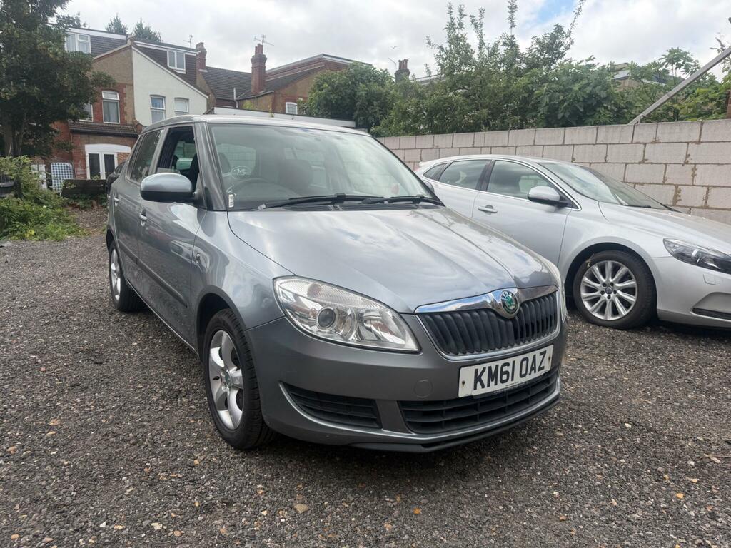 Skoda Fabia 1.2 Tsi Se Plus Euro 5 Grey #3