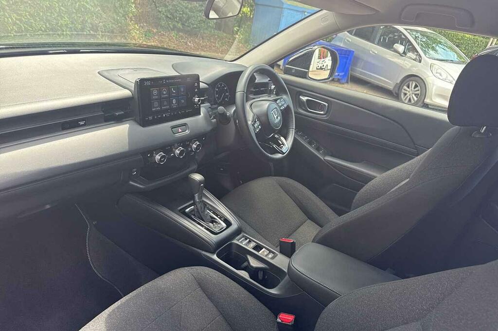 Honda Hr-V 1.5 Ehev Elegance Cvt VX26NYH Black #2