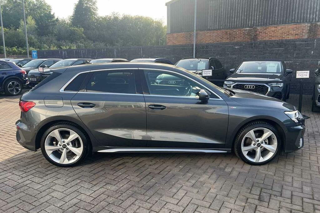 Audi A3 S Line 35 Tfsi 150 Ps S Tronic WR73VYV Grey #4