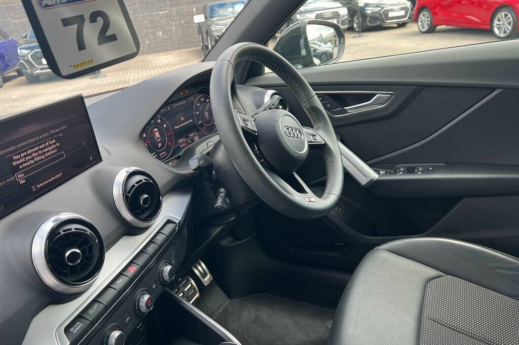 Audi Q2 S Line 35 Tfsi 150 Ps S Tronic Black #2
