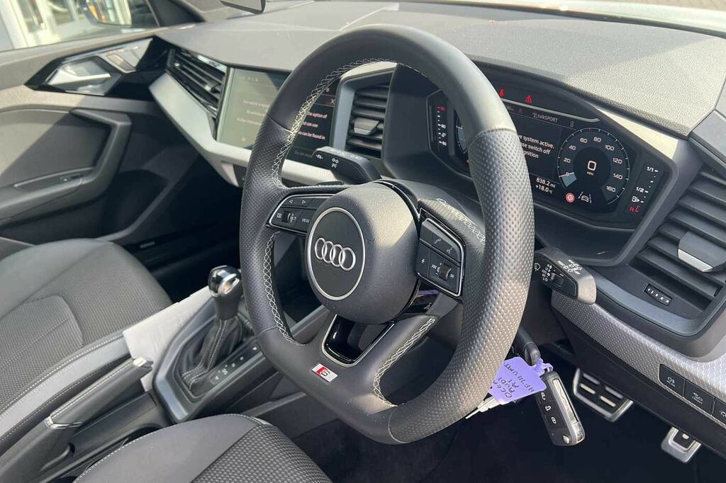 Audi A1 Black Edition 35 Tfsi 150 Ps S Tronic White #6